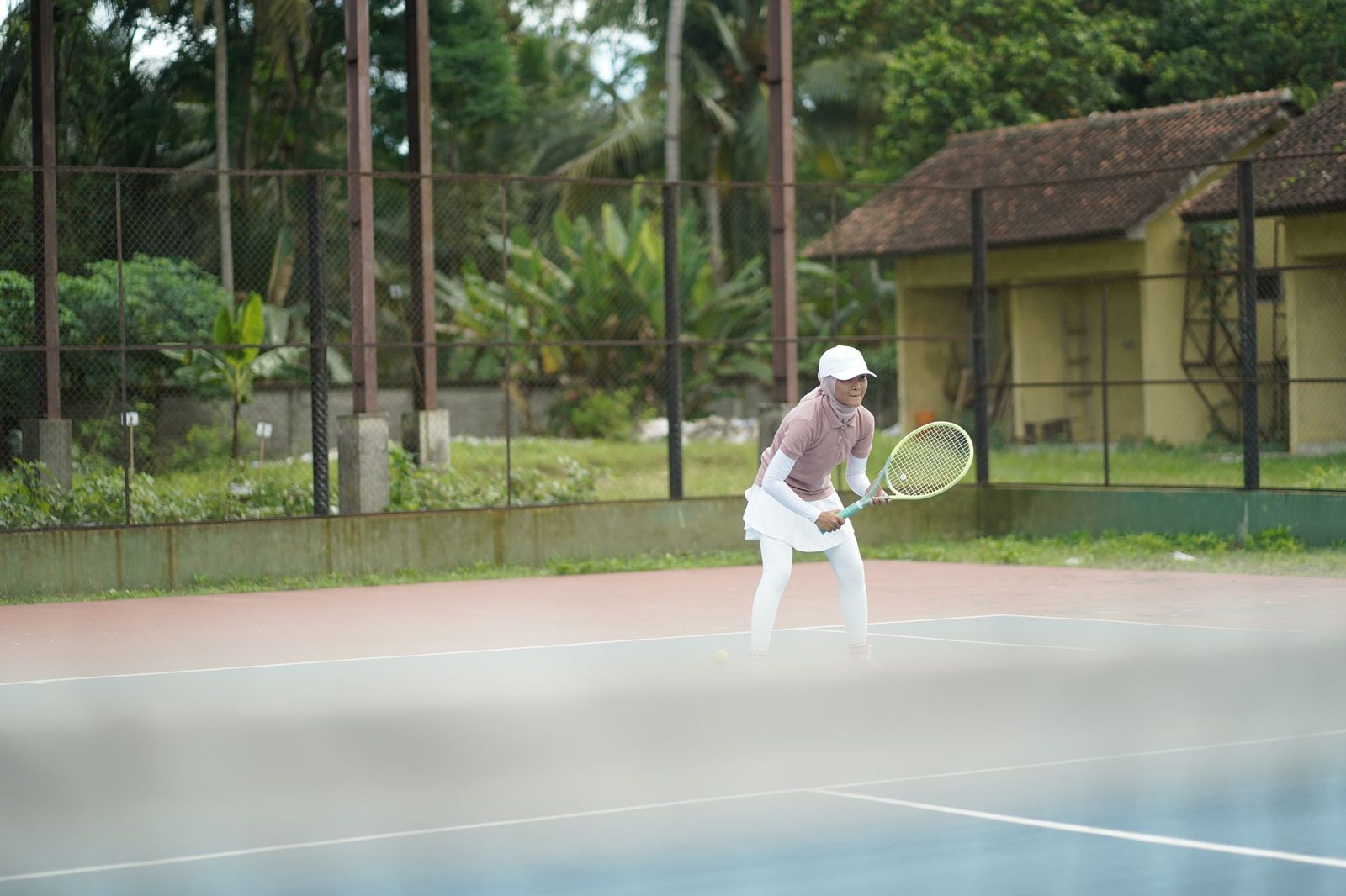 How to Choose a Tennis Coach (What Actually Matters)