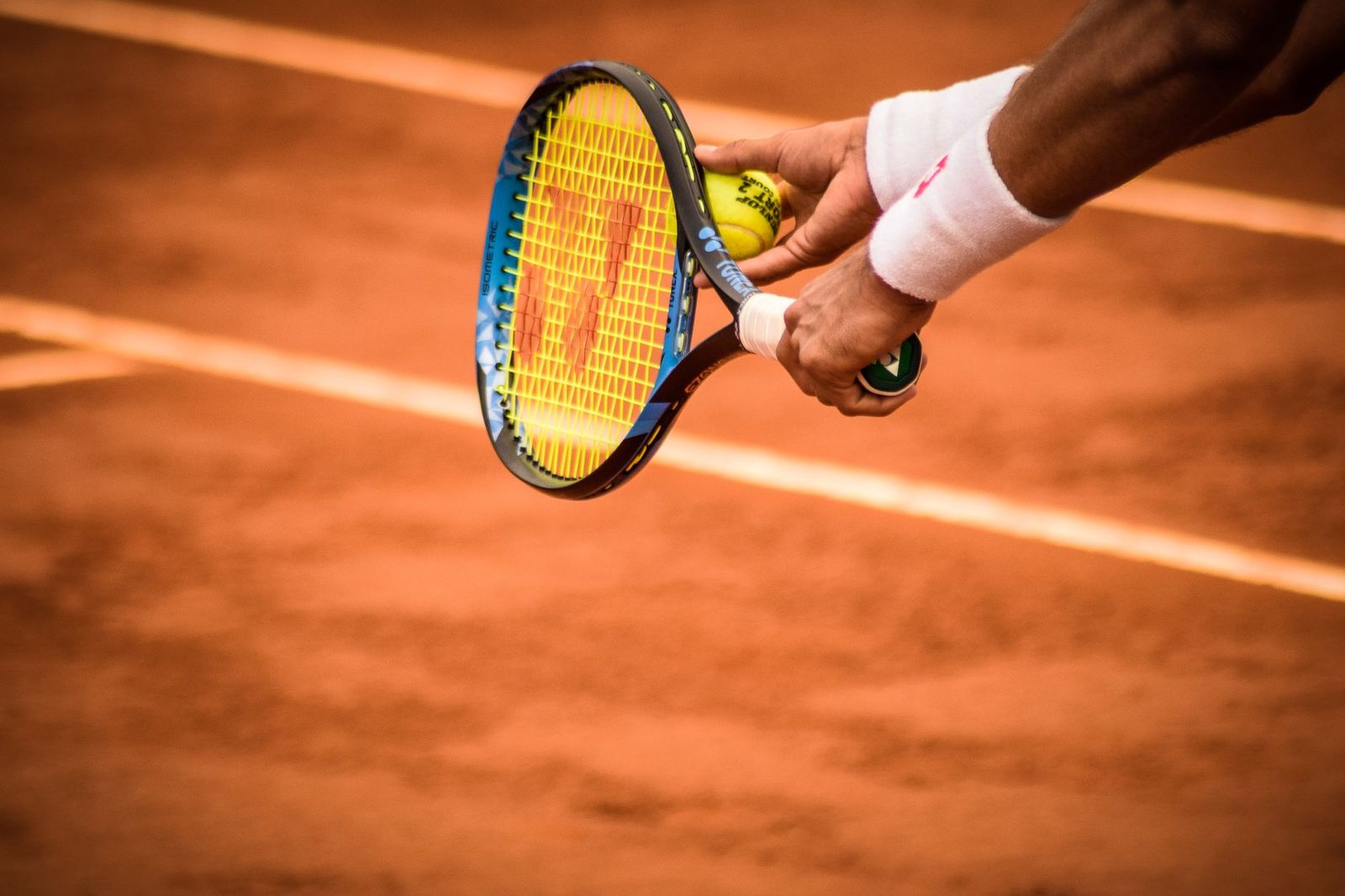 Playing Against a Left-Hander: Tactics That Work